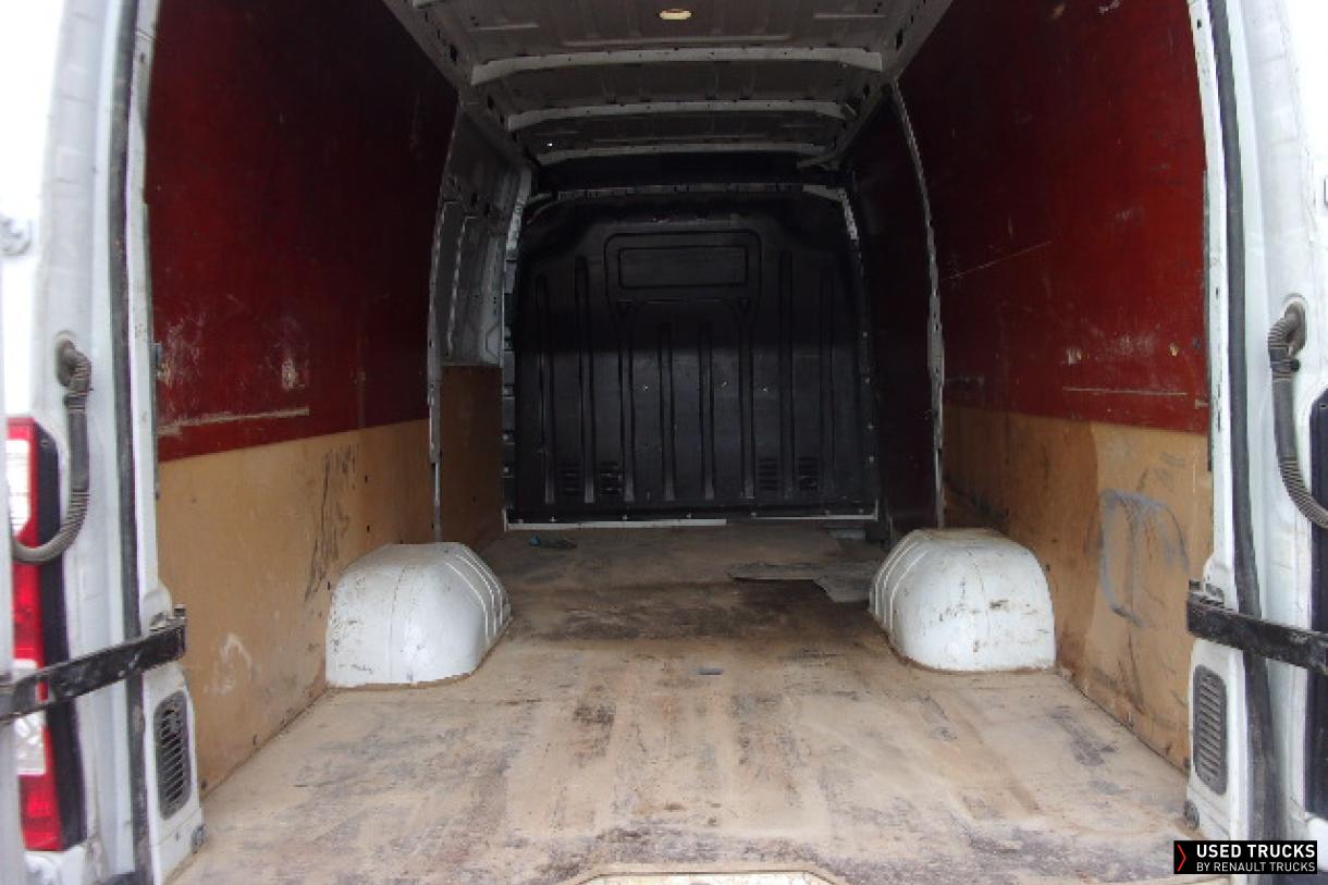 Renault Trucks Master 165