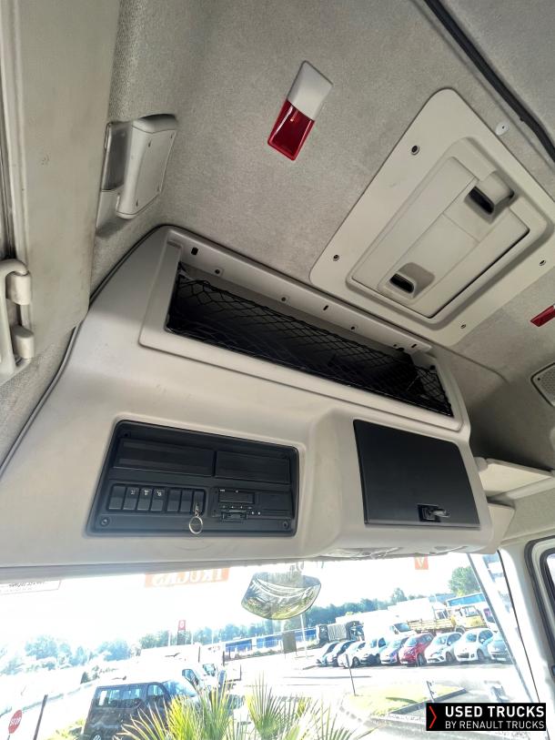 Renault Trucks Premium 430