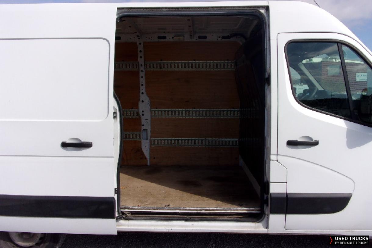 Renault Trucks Master 130