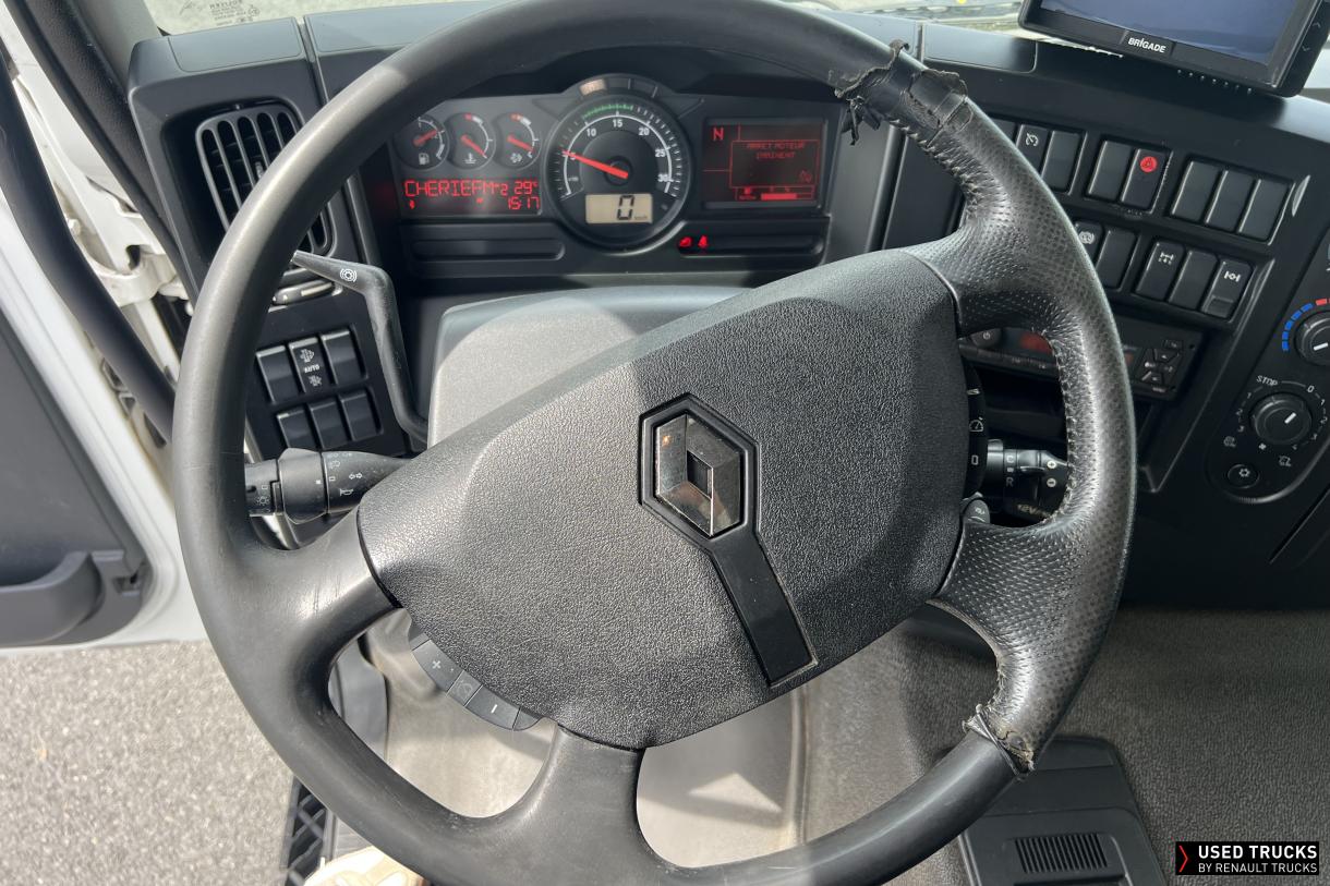 Renault Trucks D Wide 320