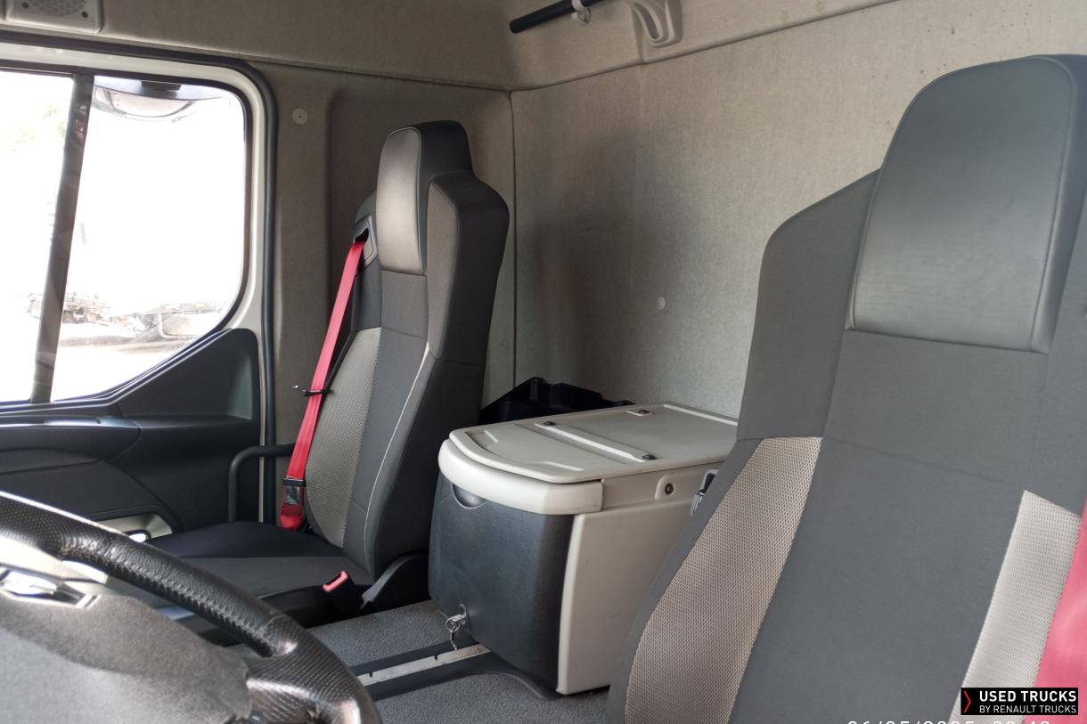 Renault Trucks D Cab 2.1 280