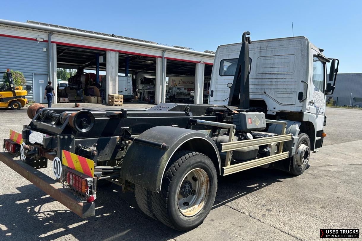 Mercedes-Benz Atego 180