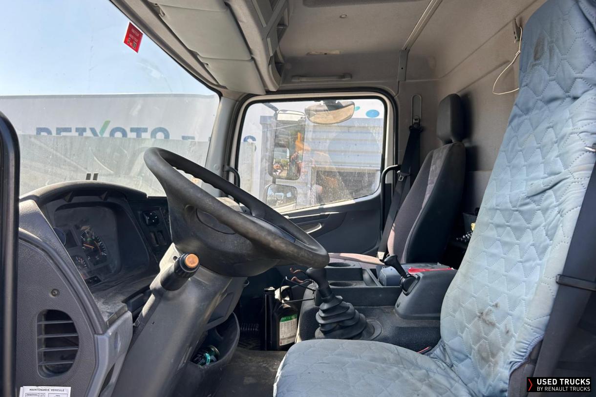 Mercedes-Benz Atego 180