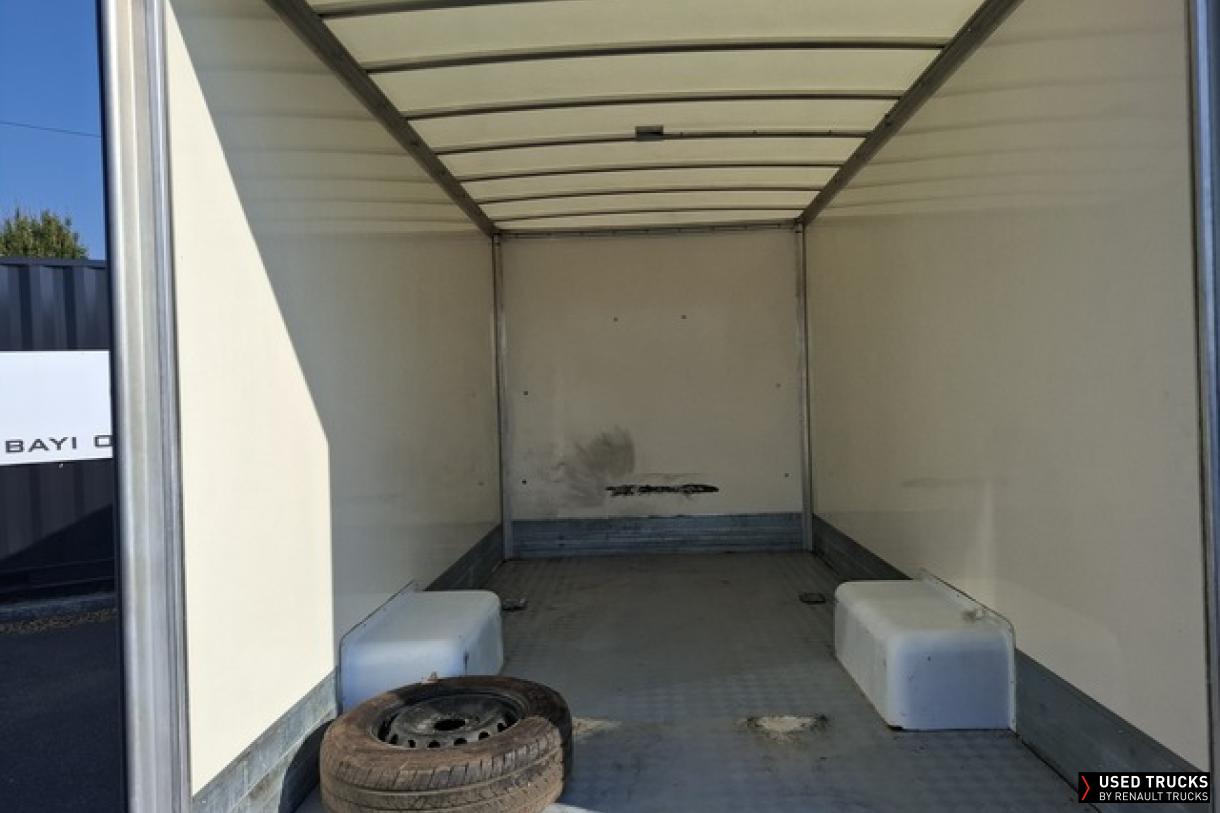 Renault Trucks Master 165