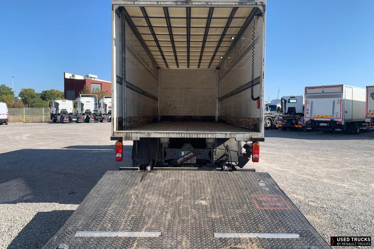Renault Trucks D Wide 320