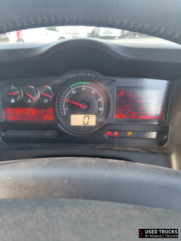 Renault Trucks D Wide 320