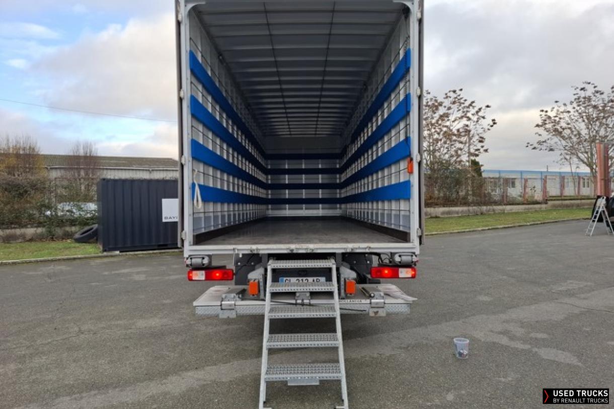 Renault Trucks D Wide 320