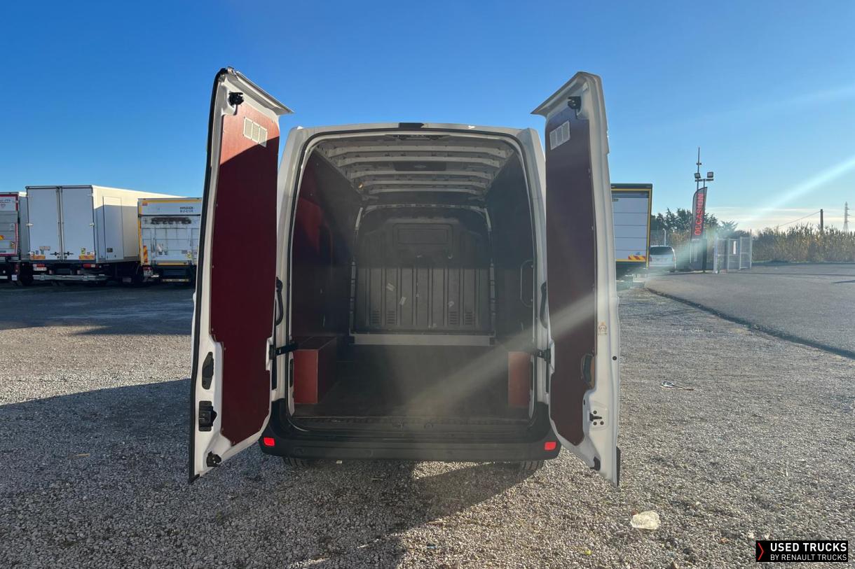 Renault Trucks Master 135