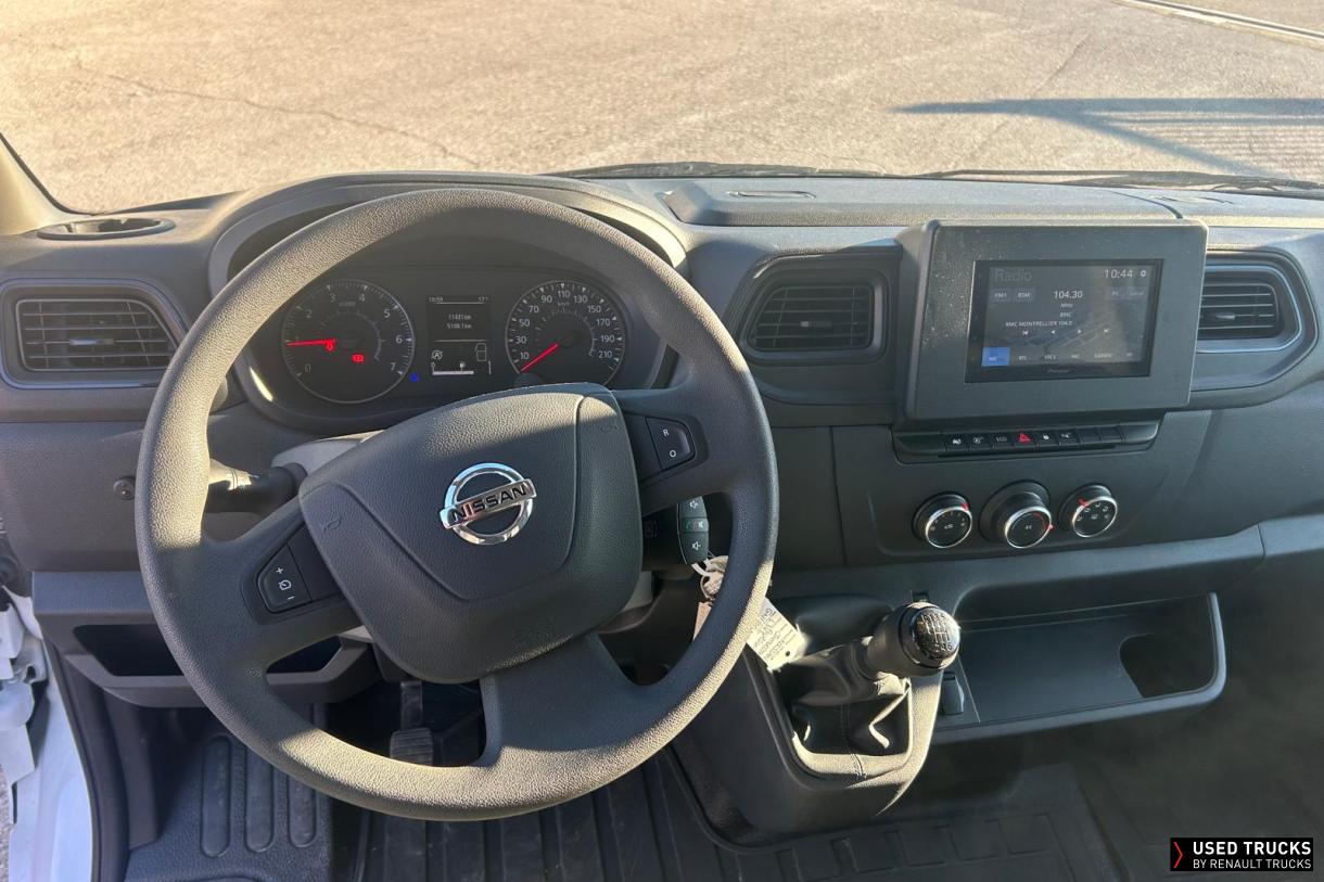 Nissan Interstar 150