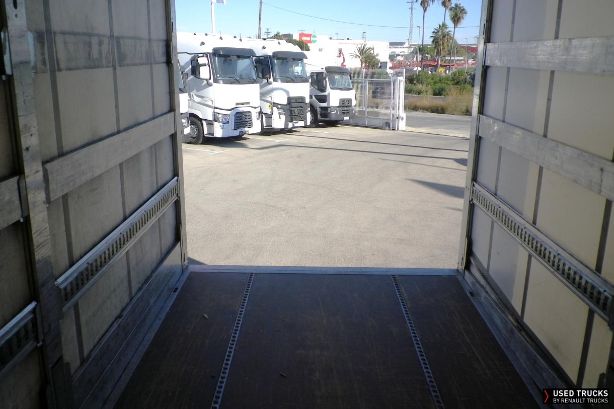 Renault Trucks Master 145