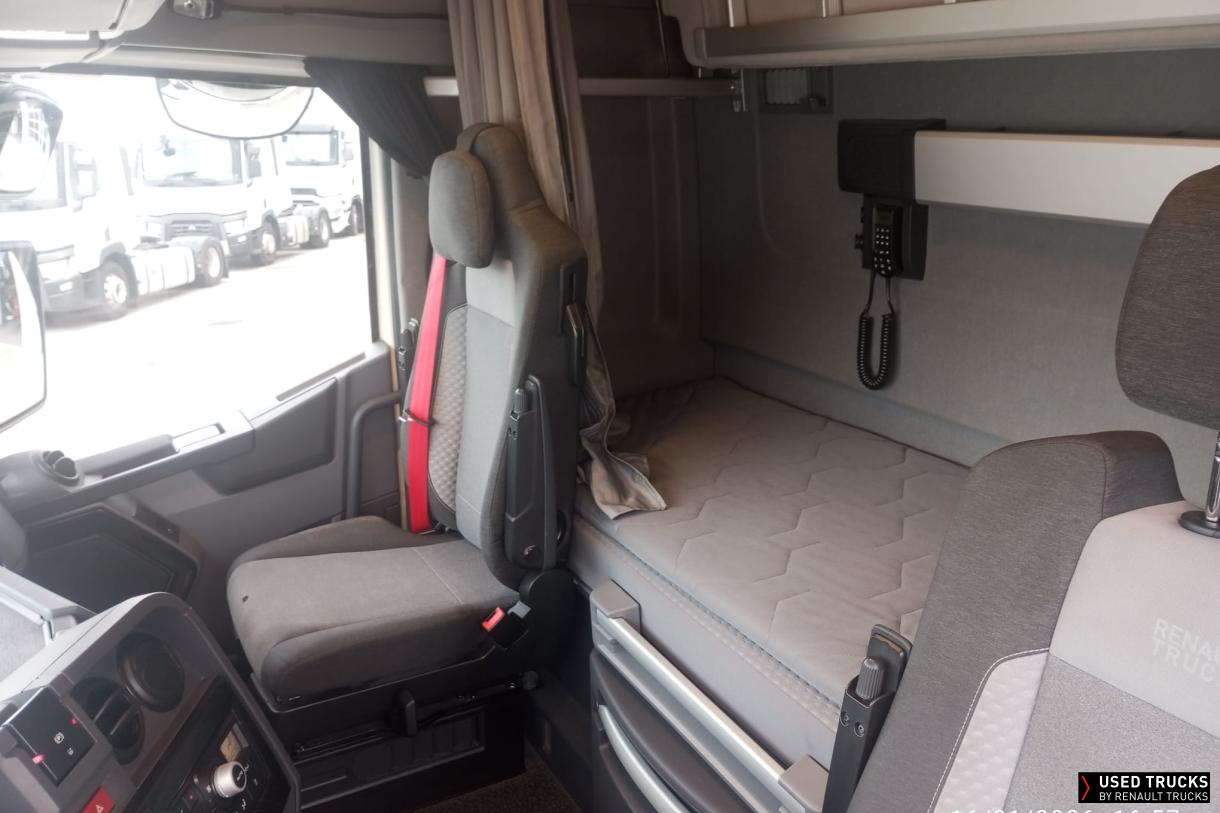 Renault Trucks T High 