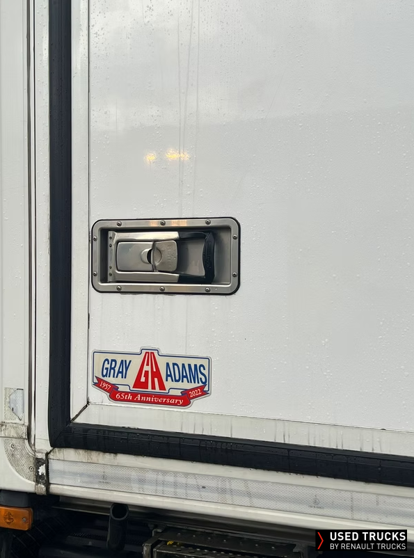 Renault Trucks D Wide 320