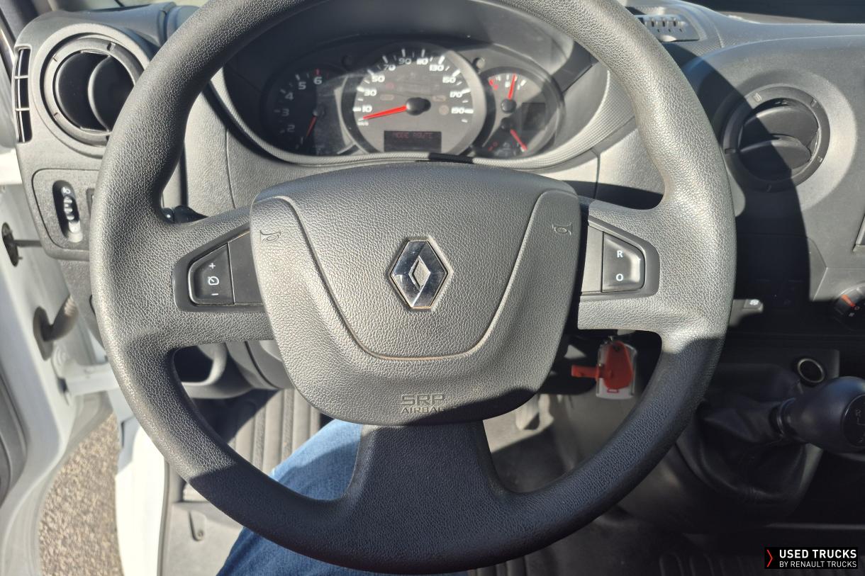 Renault Trucks Master 145