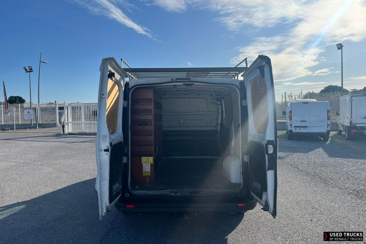 Renault Trucks Trafic 145