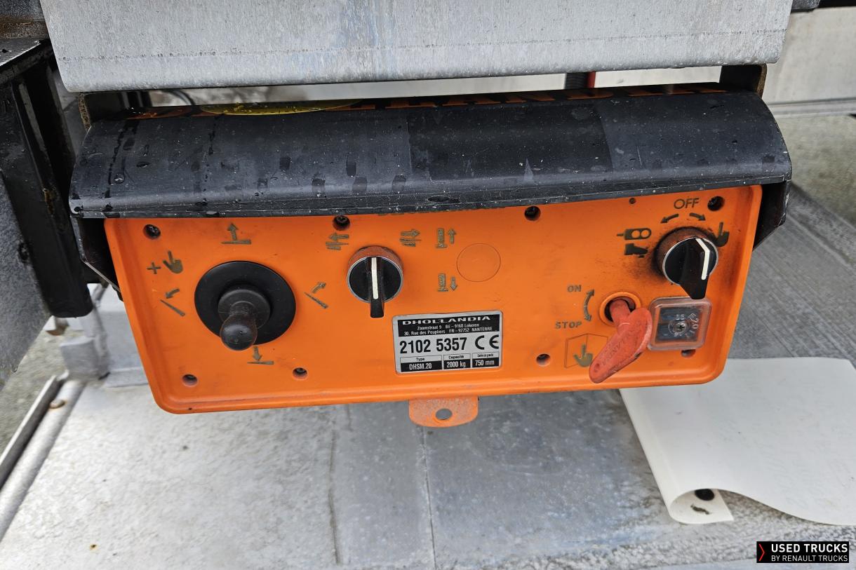 Renault Trucks D Wide 320