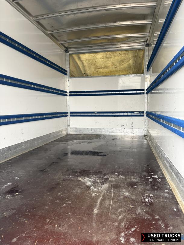 Renault Trucks Master 145