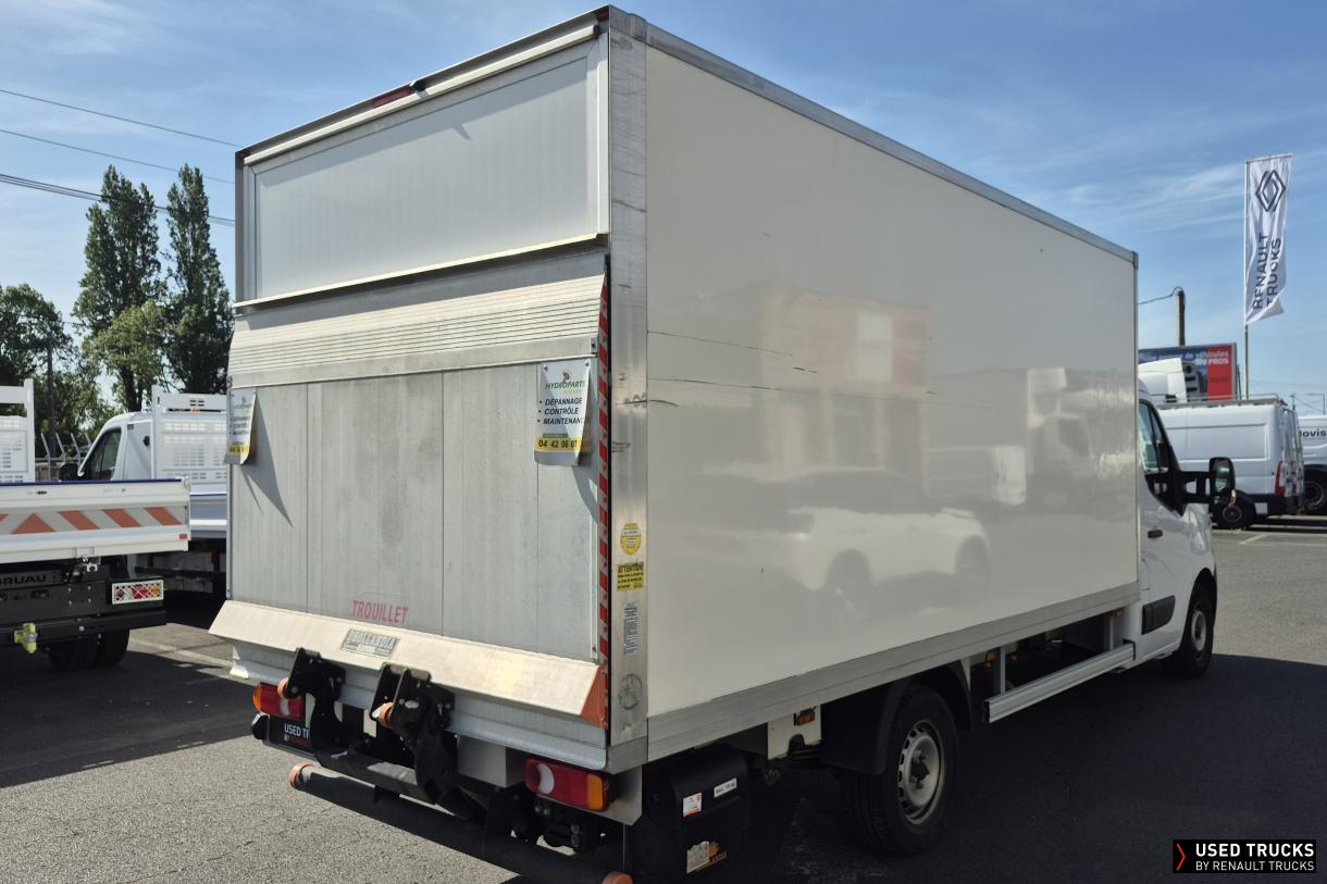Renault Trucks Master 145