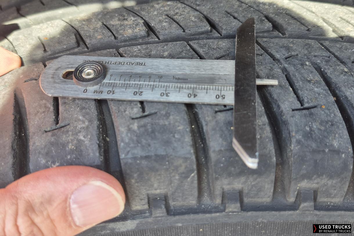 Renault Trucks Master 145