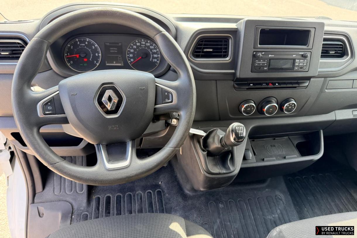 Renault Trucks Master 135