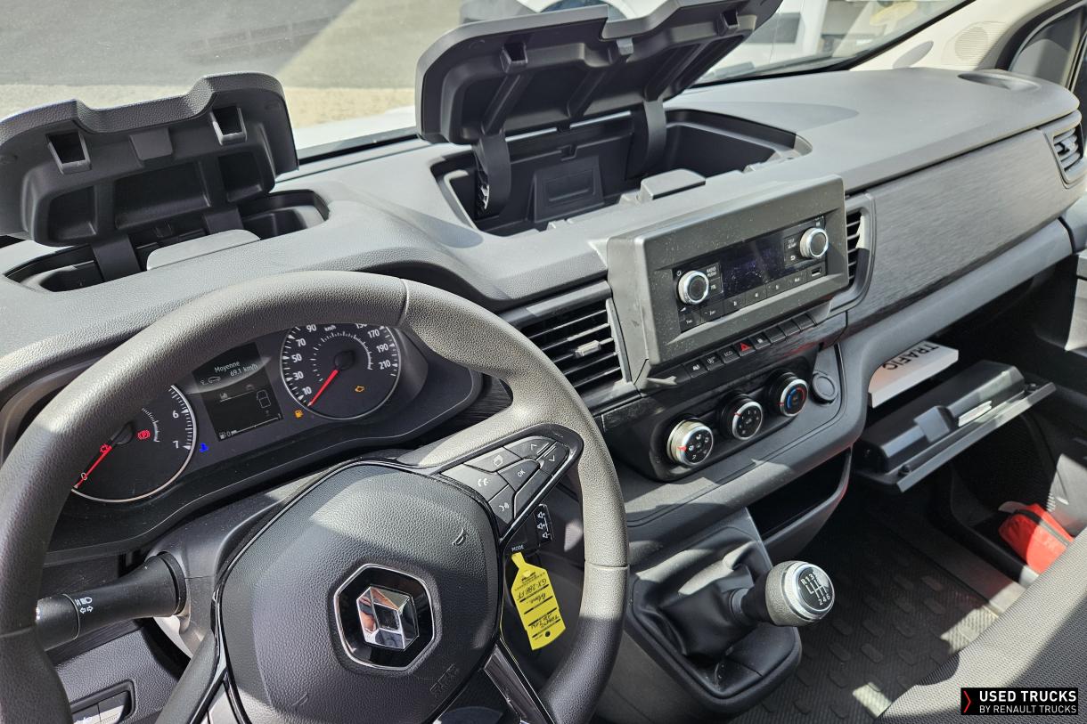 Renault Trafic 130