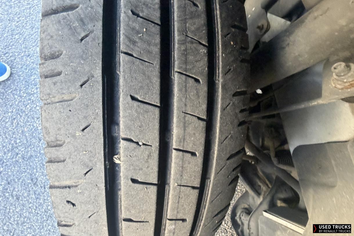 Renault Trucks Master 165