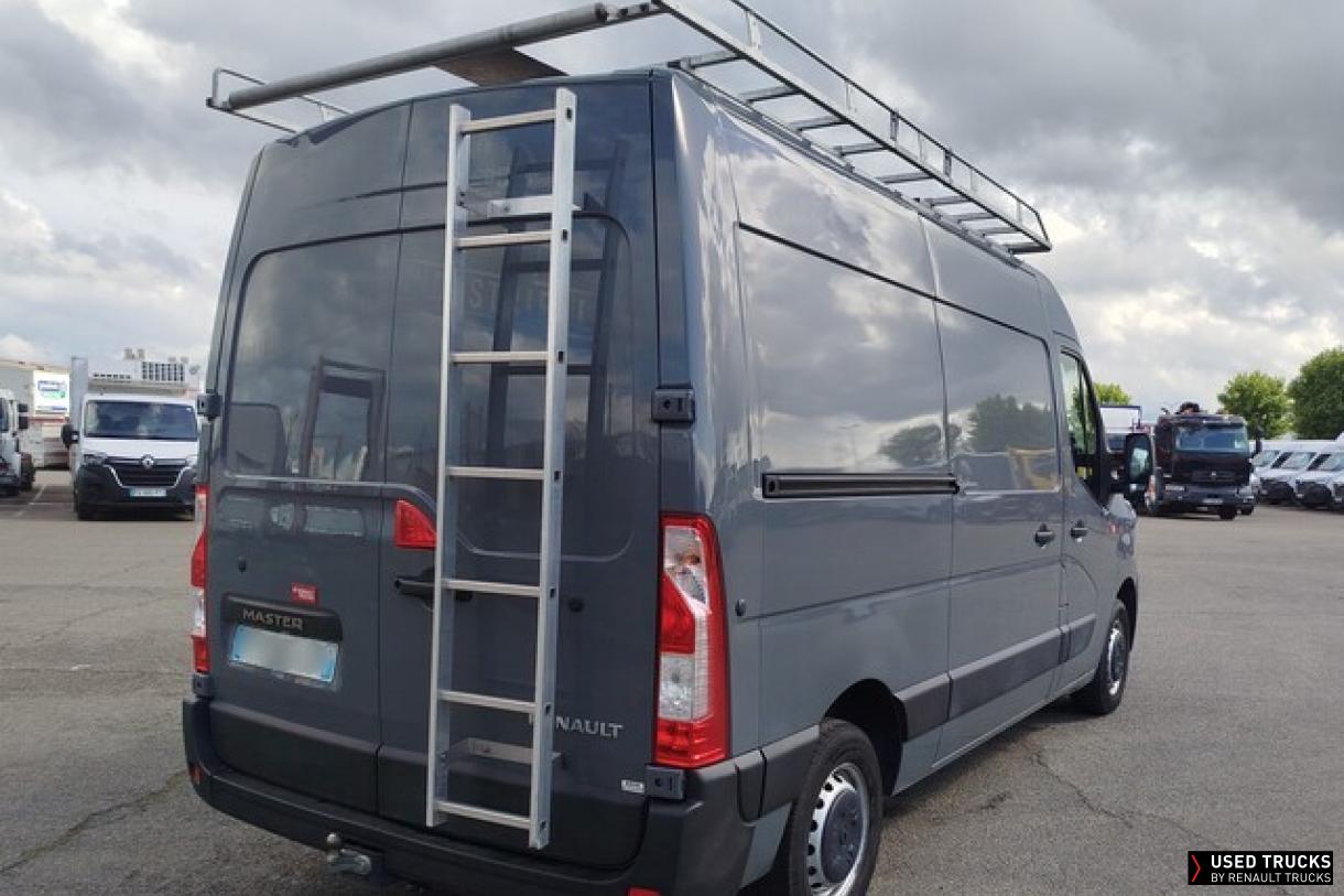 Renault Trucks Master 135