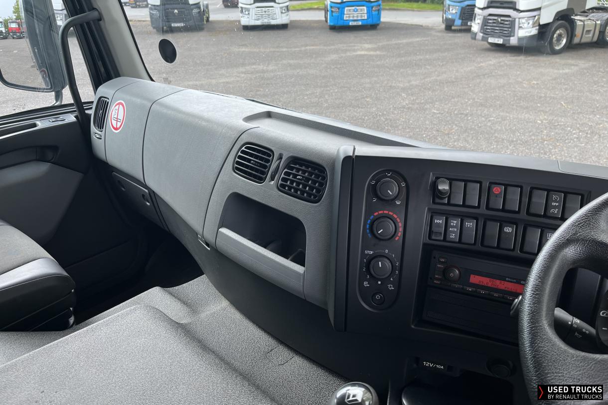 Renault Trucks D Wide 320