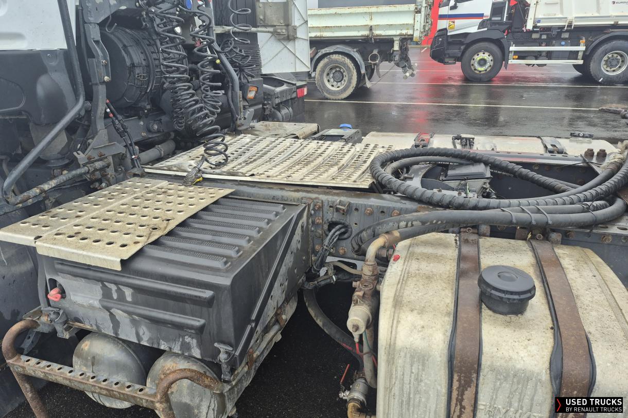 Renault Trucks Premium Route 460
