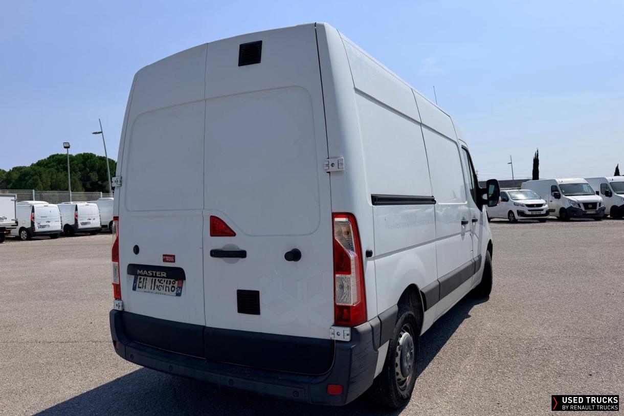 Renault Trucks Master 145