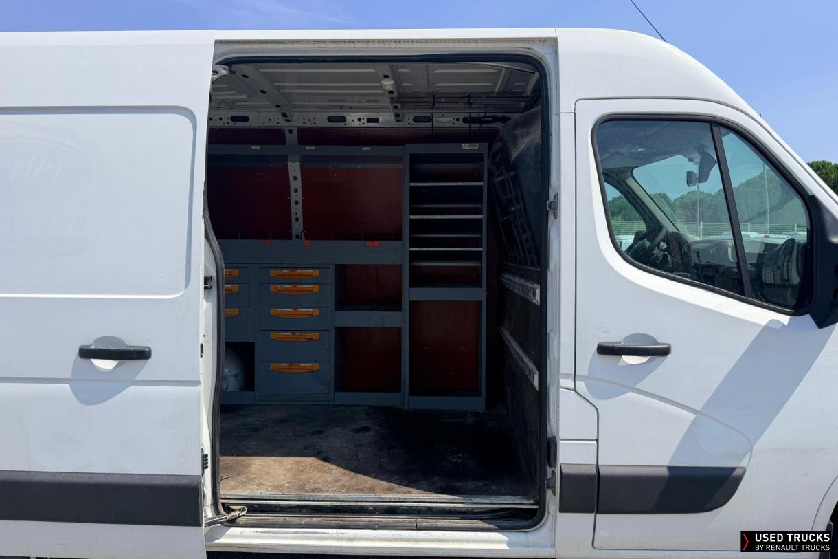 Renault Trucks Master 145