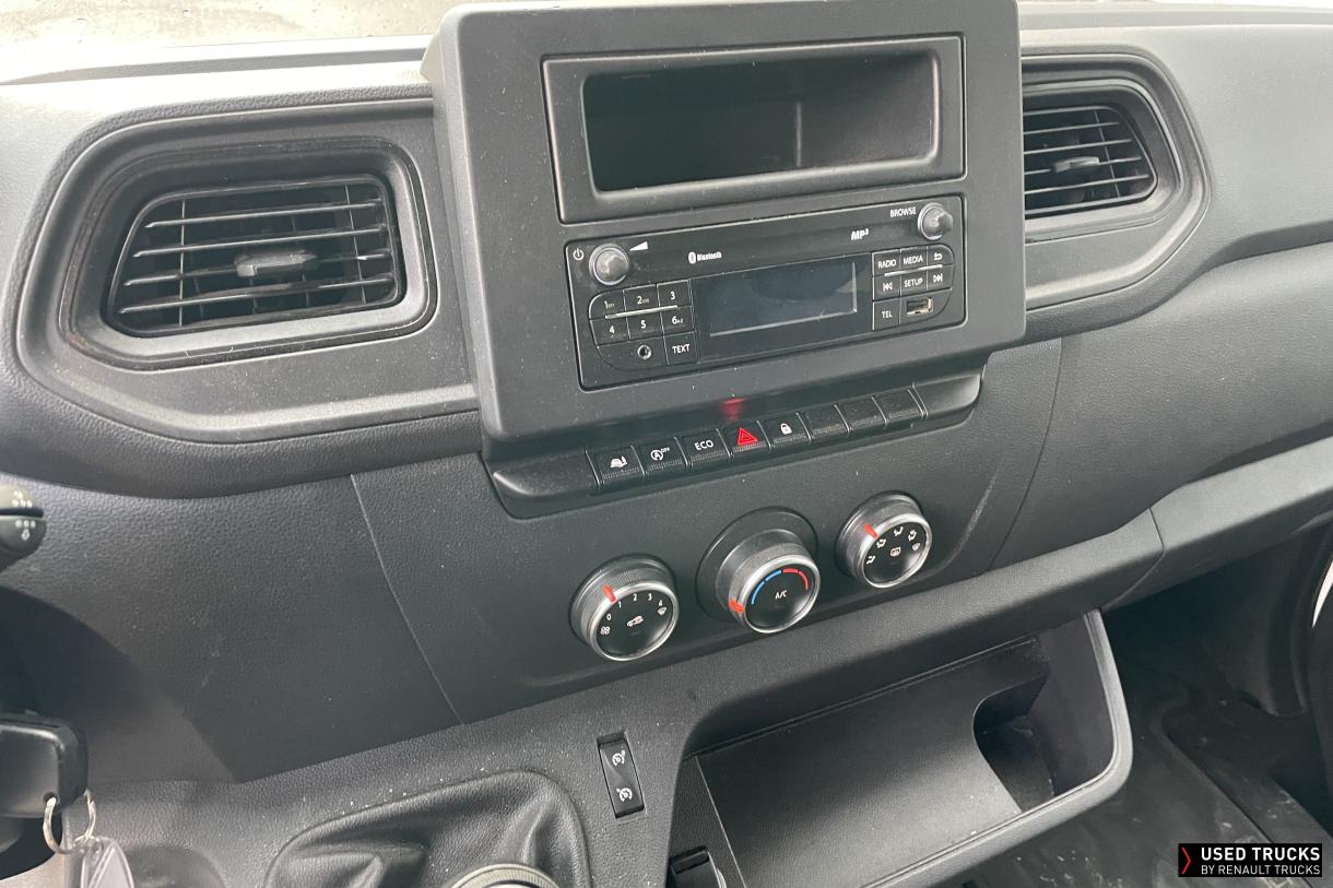 Renault Master 145