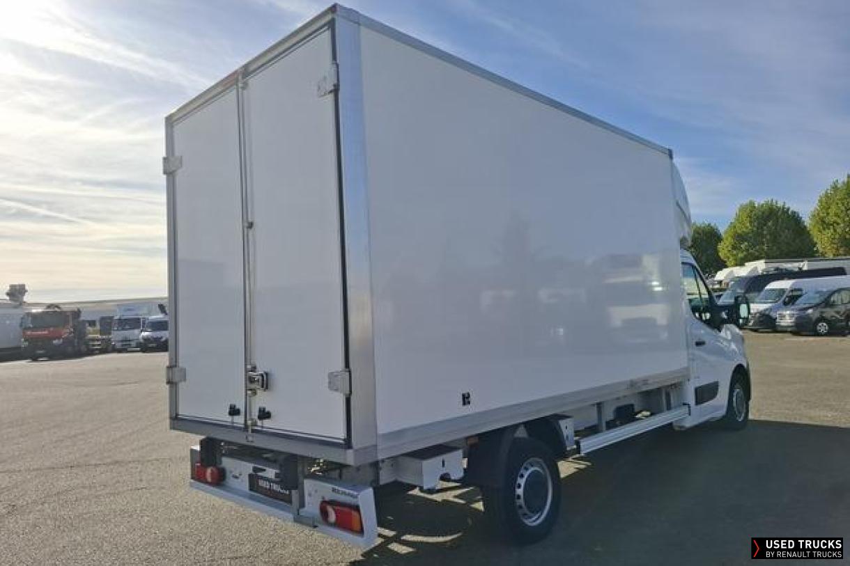 Renault Master 145