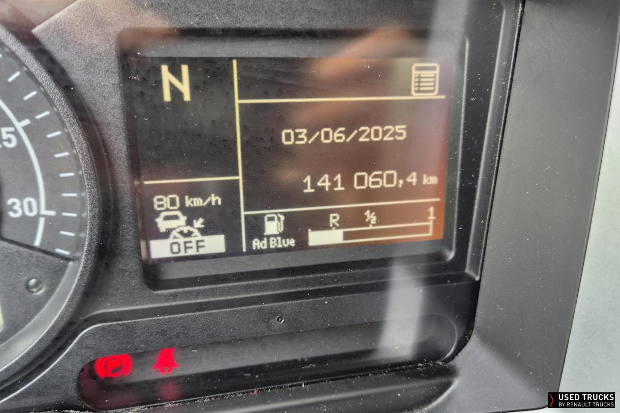 Renault Trucks D Wide 320