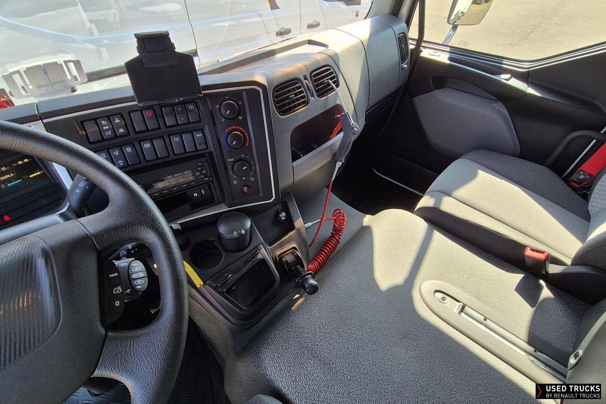 Renault Trucks D Cab 2.1 240