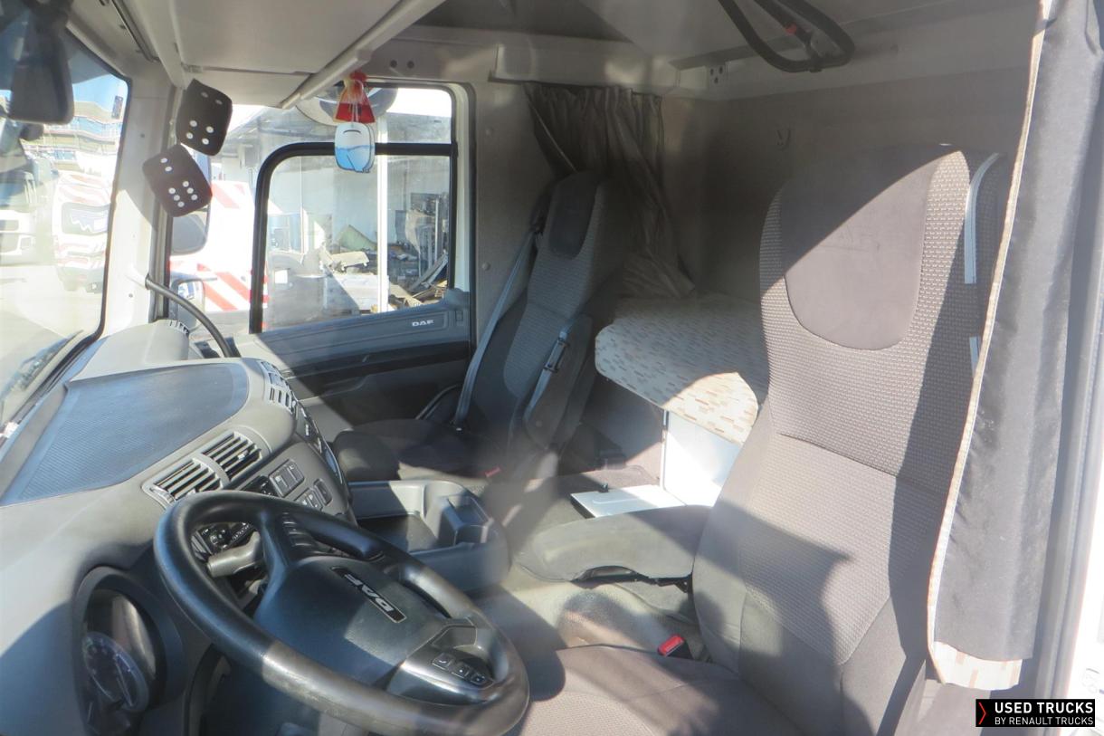 DAF CF 320