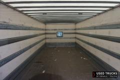 Renault Trucks Premium Distribution
                                          270