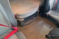 Renault Trucks T
                                          440