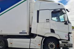 Renault Trucks T
                                          440