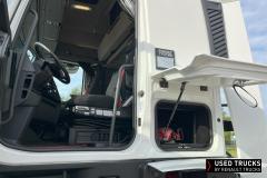 Renault Trucks T High
                                          520